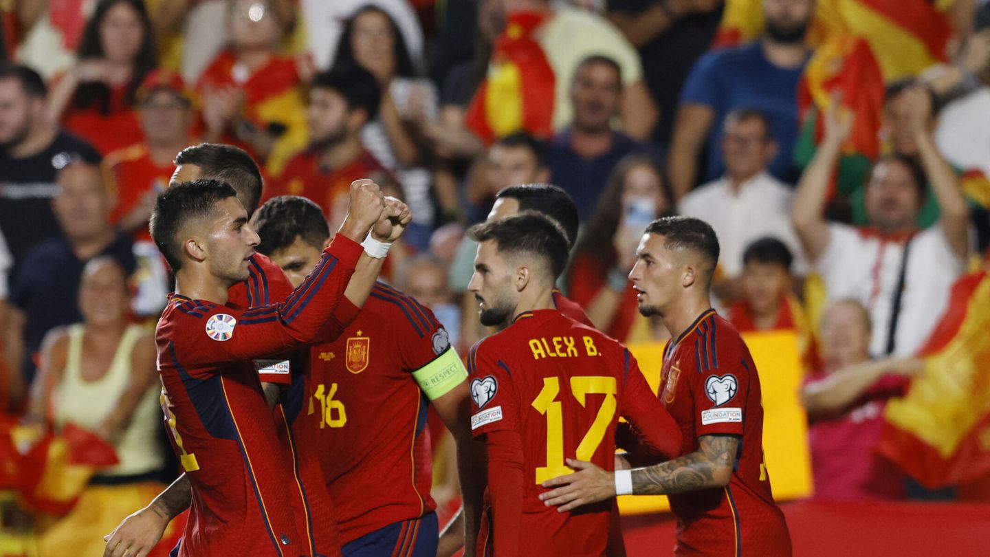 Ferran celebra uno de los goles de España ante Chipre. (Reuters/Marcelo Del Pozo)