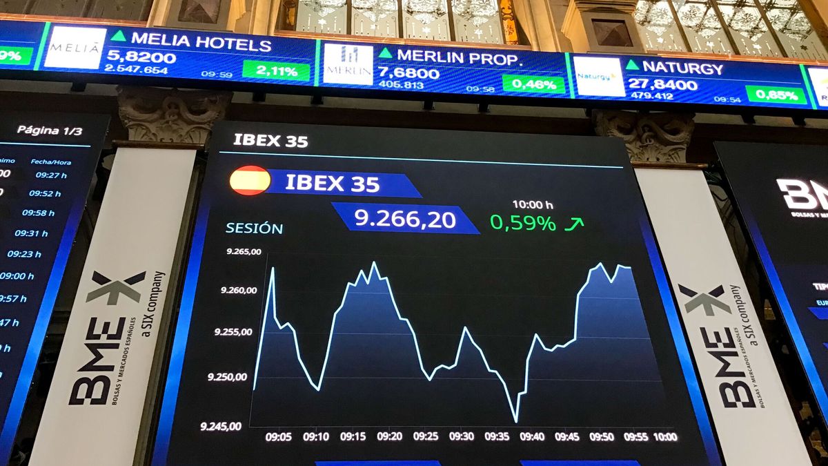 Bolsa e Ibex 35, en directo | Cierre mixto en Wall Street tras el PIB de EEUU entre las tensiones por el tope de deuda