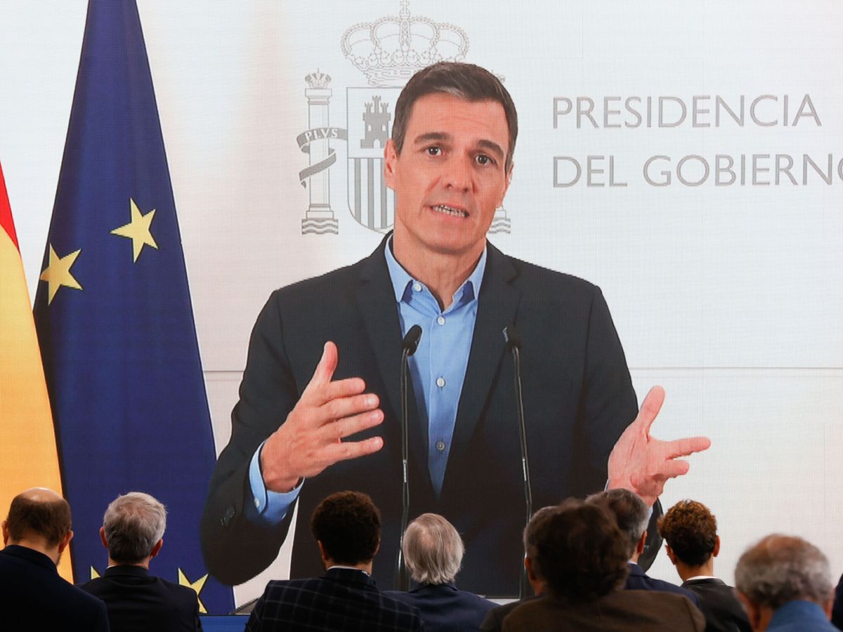Foto: Sánchez, durante su intervención en el Foro La Toja. (EFE/Lavandeira Jr.)