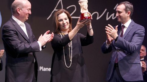 Reyes Calderón gana el premio Azorín de novela con 'Dispara a la Luna'