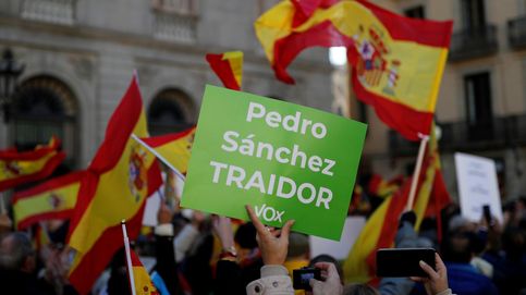 Directo | Vox escenifica frente a los ayuntamientos su rechazo a Sánchez