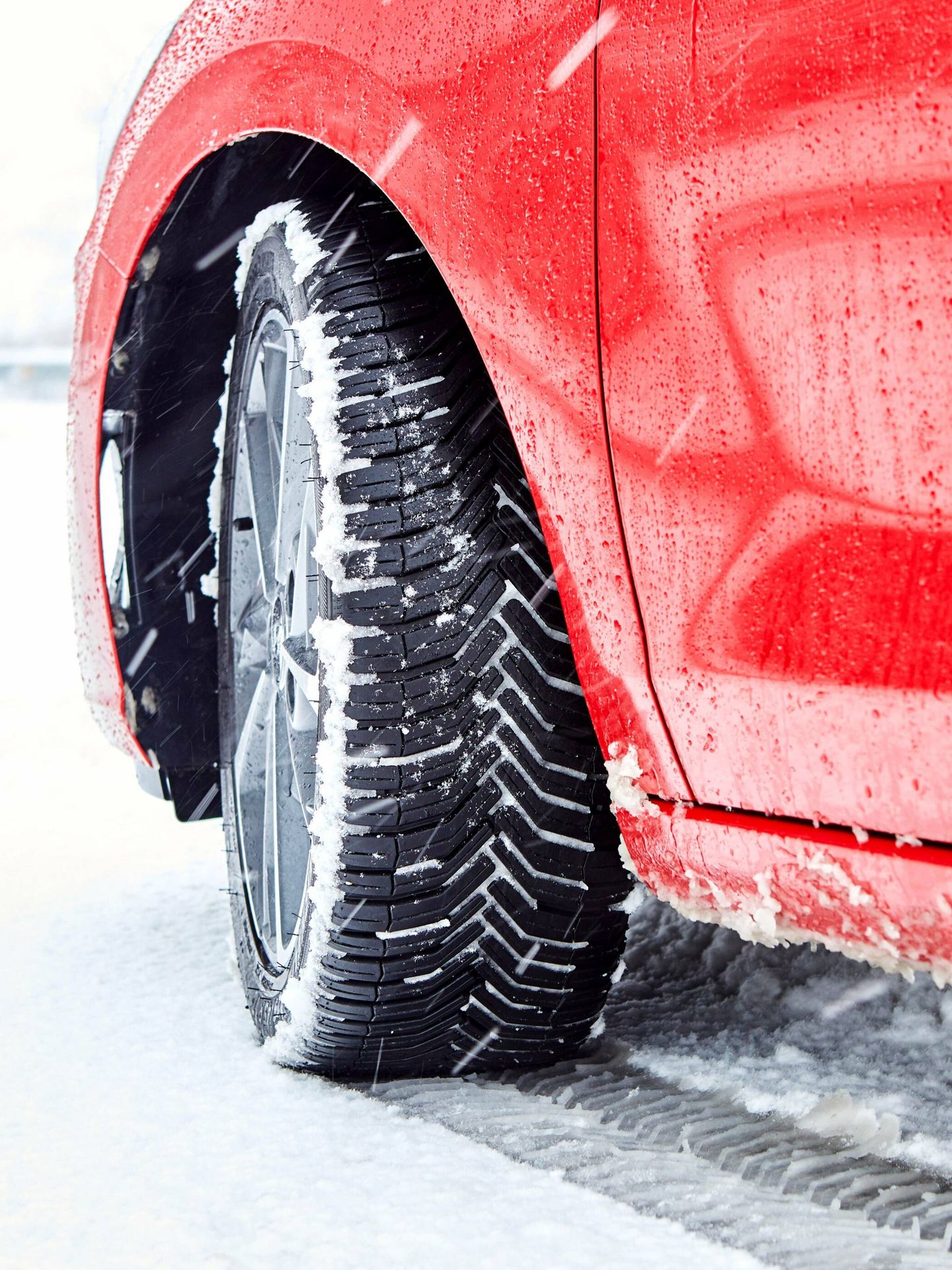 Los neumáticos de invierno sustituyen legalmente a las cadenas.