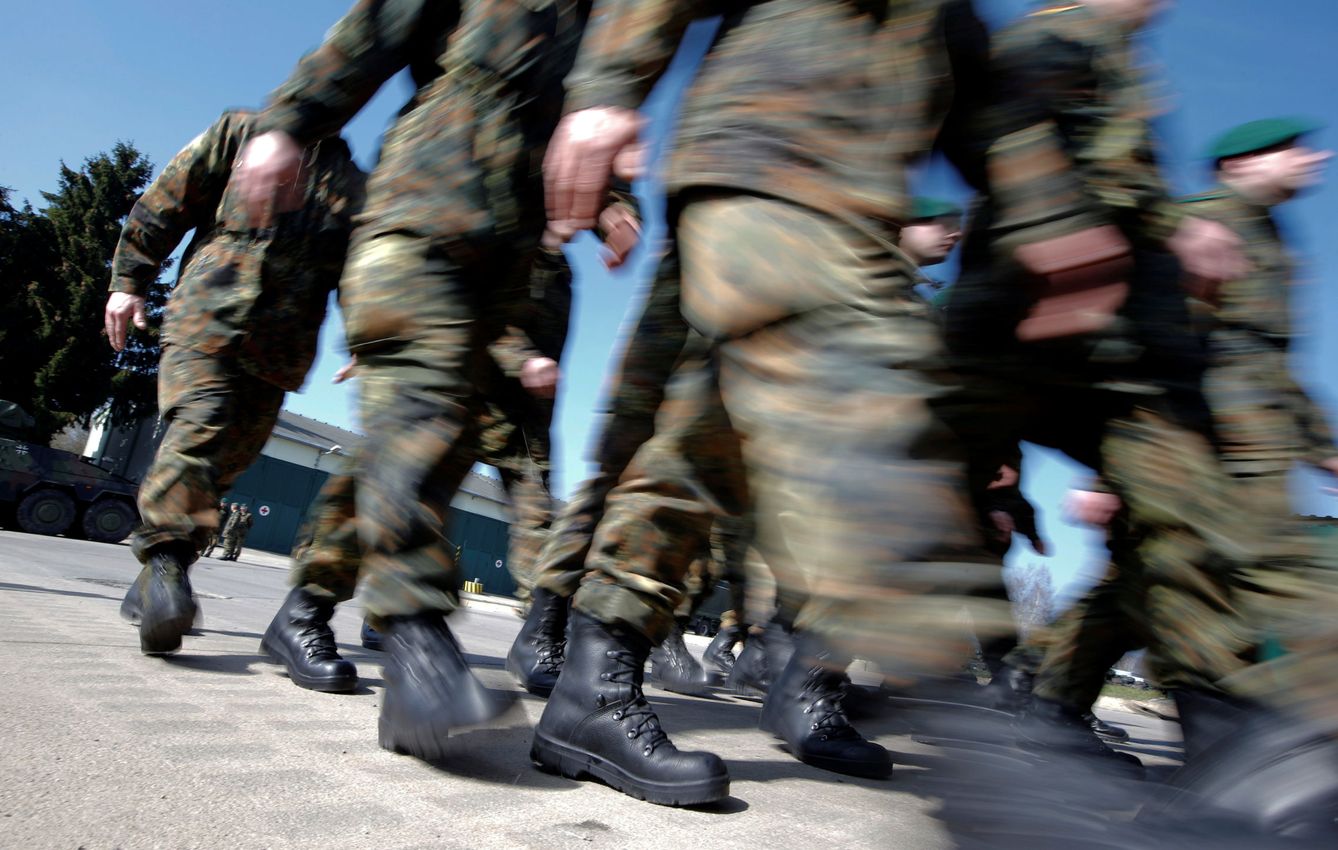 Soldados del 371º Batallón Armado de Infantería de la Bundeswehr en Marienberg, en abril de 2015. (Reuters)