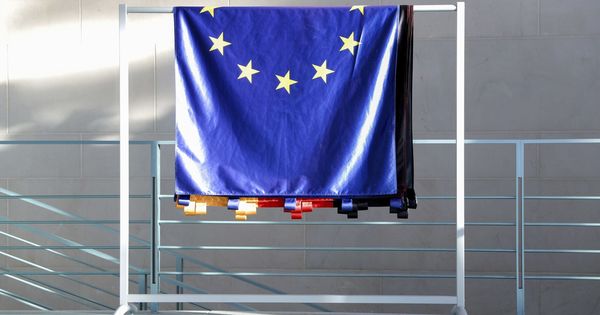Foto: Una bandera de la Unión Europea. (EFE)