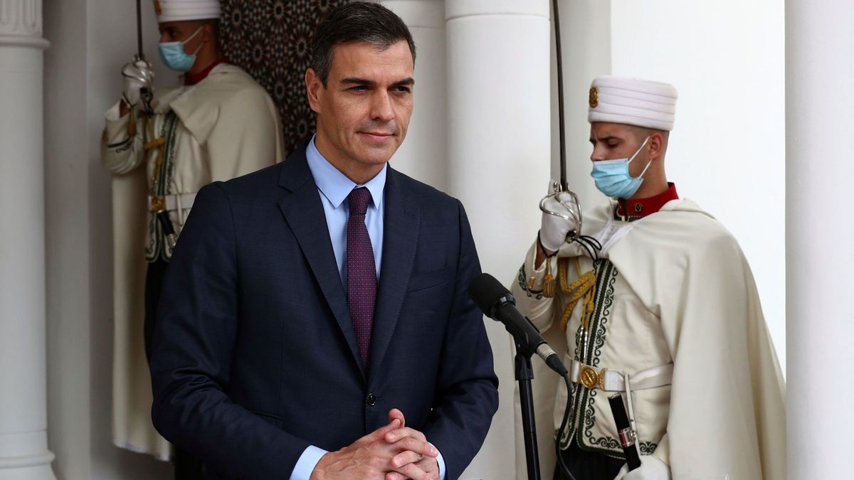 Sánchez llama al presidente de Argelia para garantizar el suministro de gas