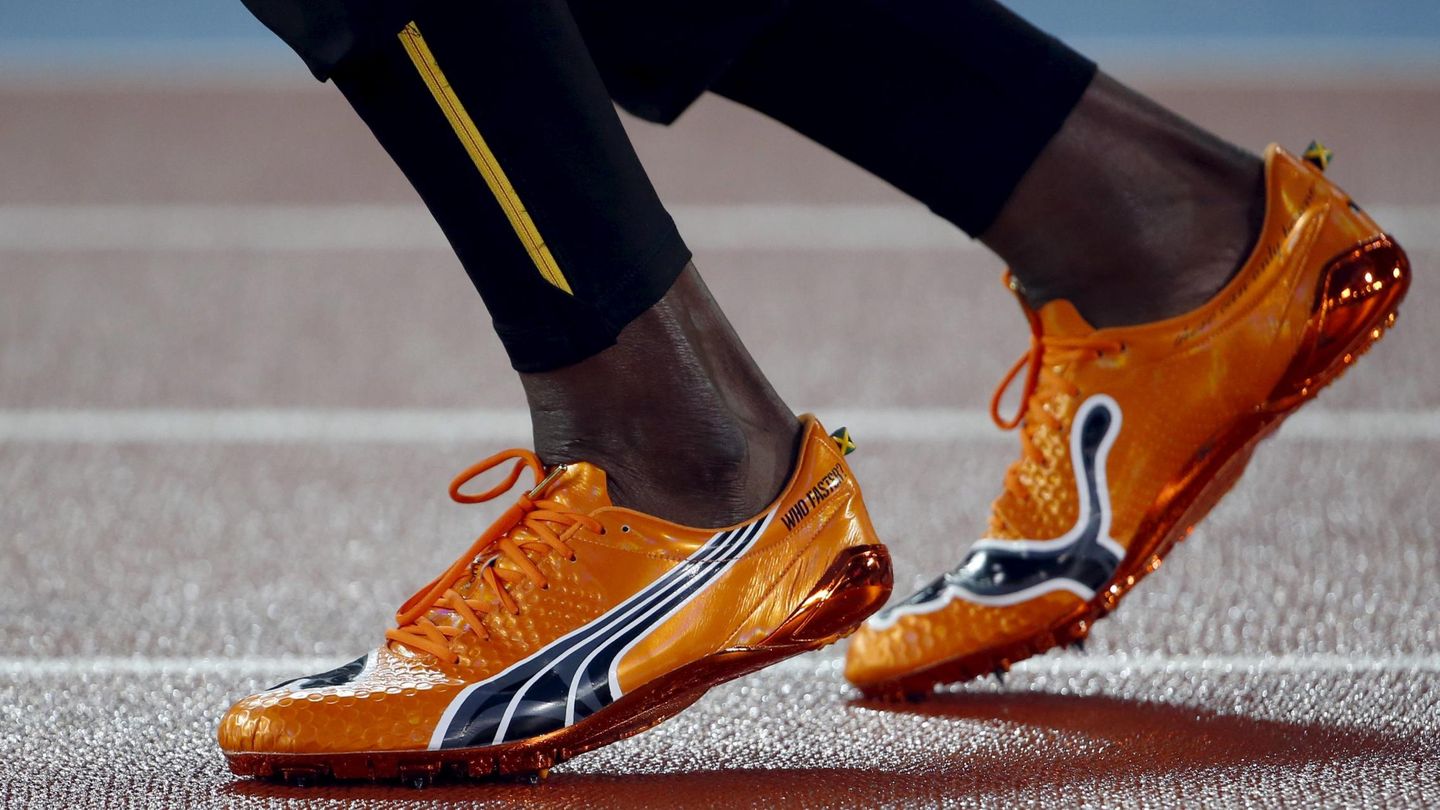 Usain Bolt De Jamaica Oro Personalizado Zapatillas Puma Viendo Forever Y Su Nombre Durante Campeonatos Mundiales De De La IAAF De 2017 El Día En El Parque Olímpico,