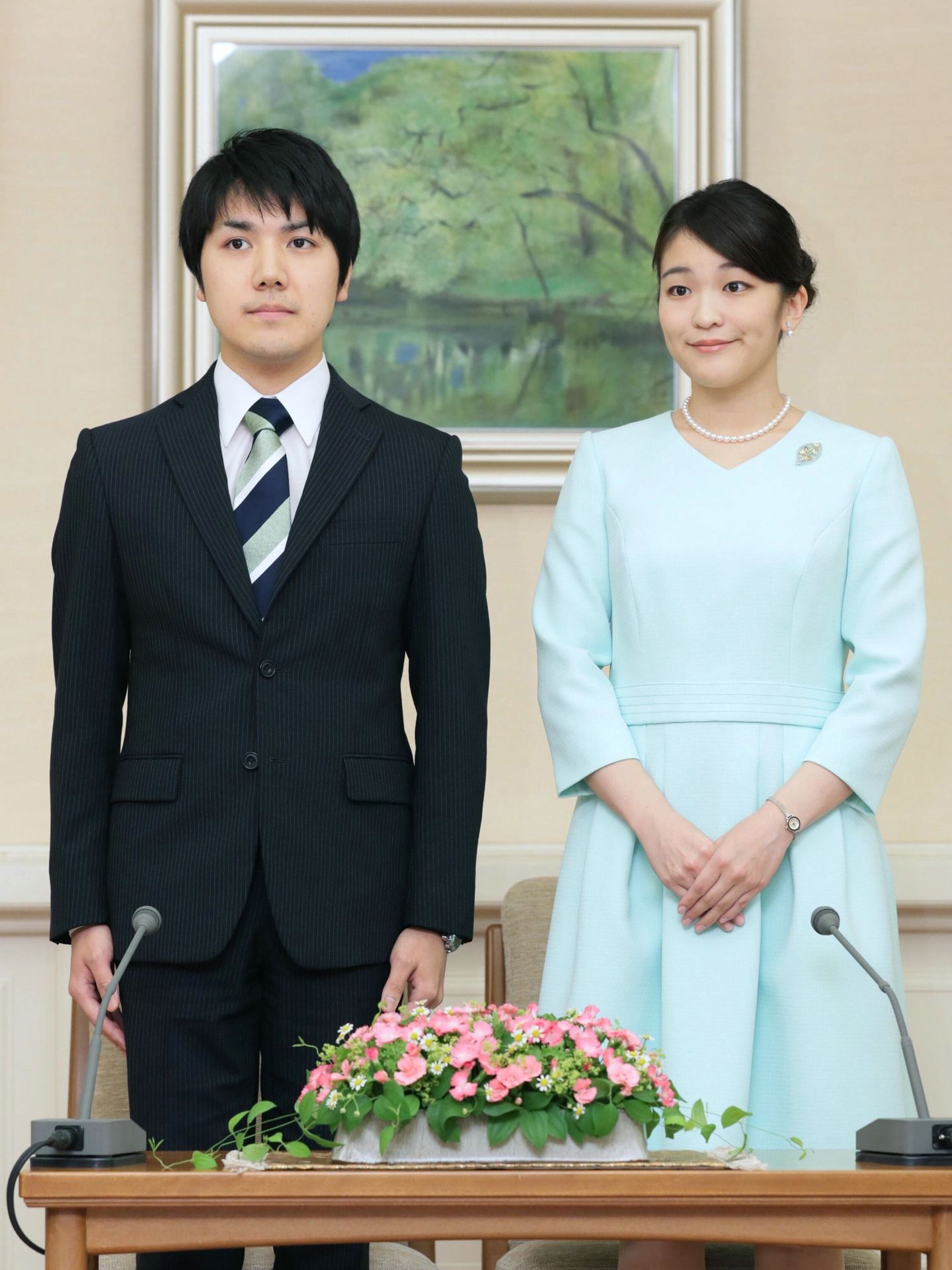 La princesa Mako y Kei Komuro, cuando anunciaron su compromiso. (EFE)
