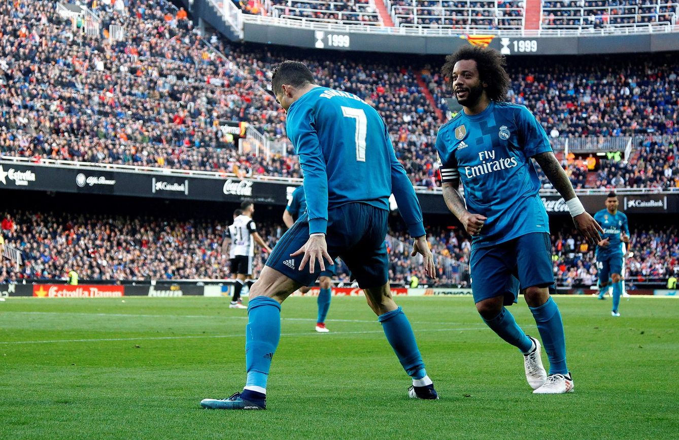 Cristiano celebra su segundo gol ante Marcelo. (EFE)