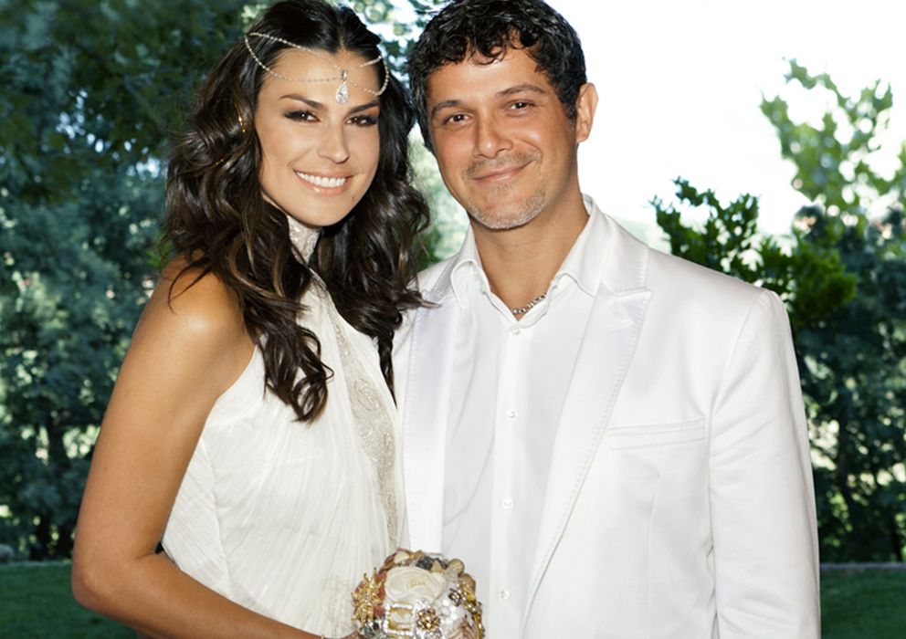 Foto: Alejandoro Sanz y Raquel Perera el día de su boda en mayo de 2012. (I.C.)