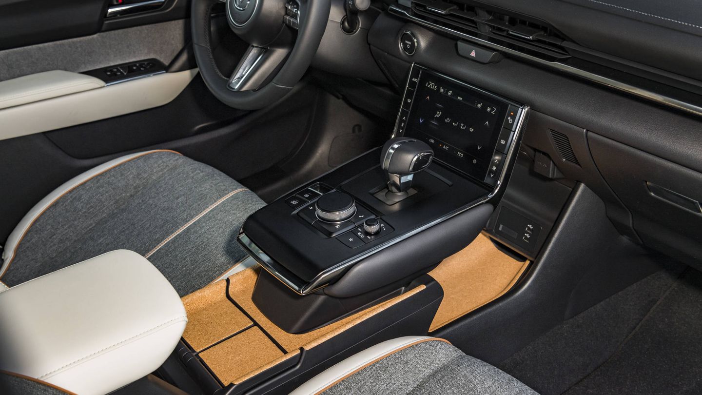 El interior del nuevo Mazda MX-30, hecho con materiales sostenibles. (Cortesía)