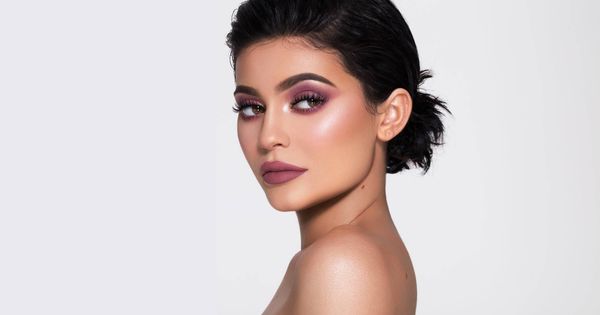 Merece realmente la pena invertir en el maquillaje de Kylie Jenner?