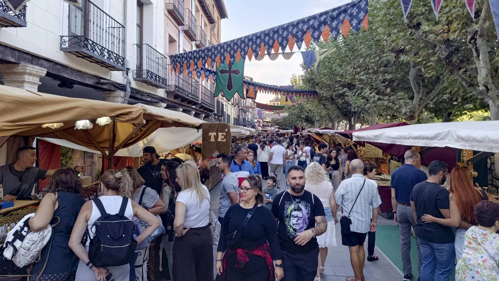 El mercado de época más grande de Europa vuelve este fin de semana: casi 400 puestos y acceso gratis en una ciudad Patrimonio de la Humanidad
