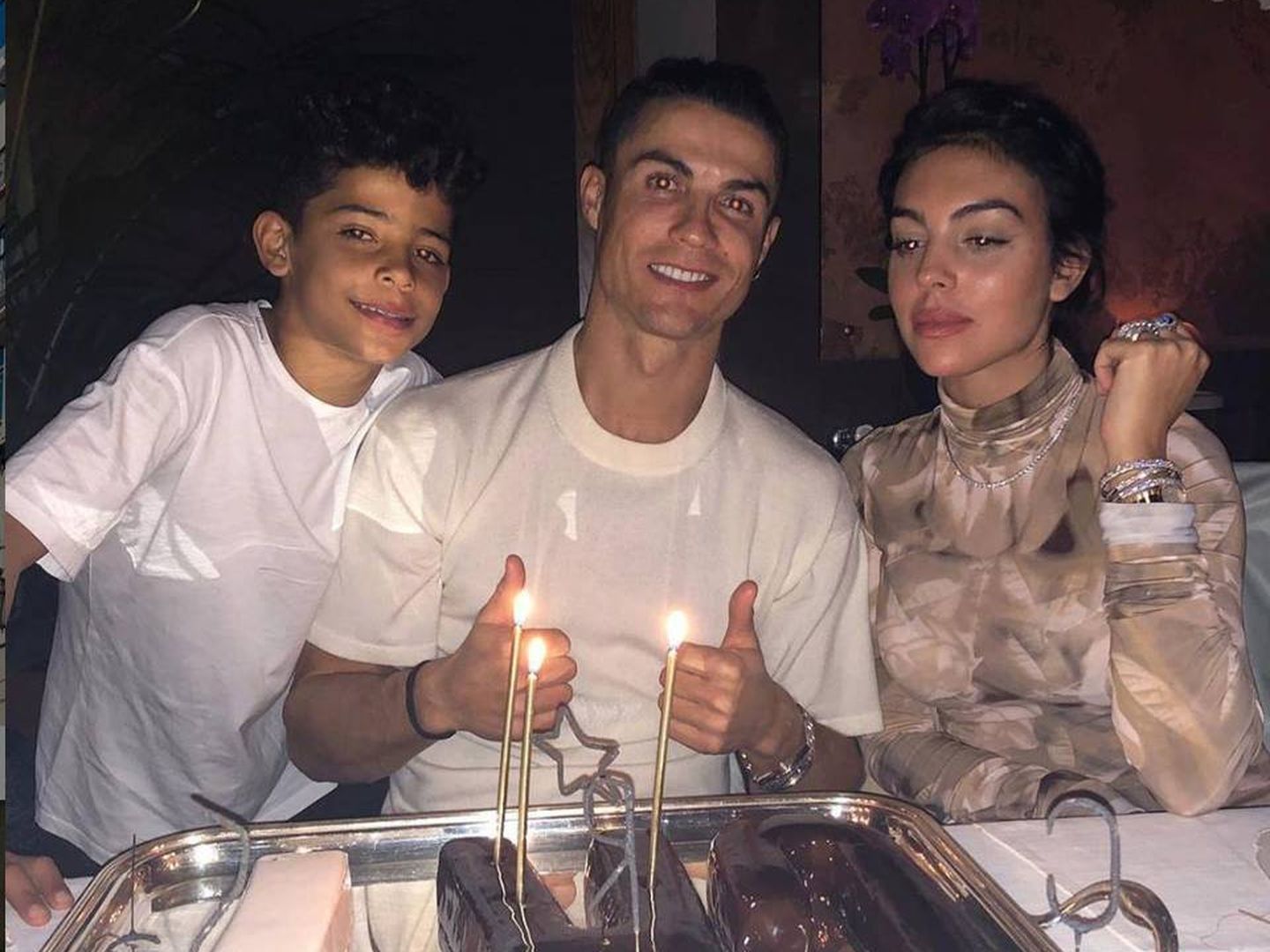 Cristiano Ronaldo, junto a Georgina Rodríguez y su hijo mayor. (Instagram CR)