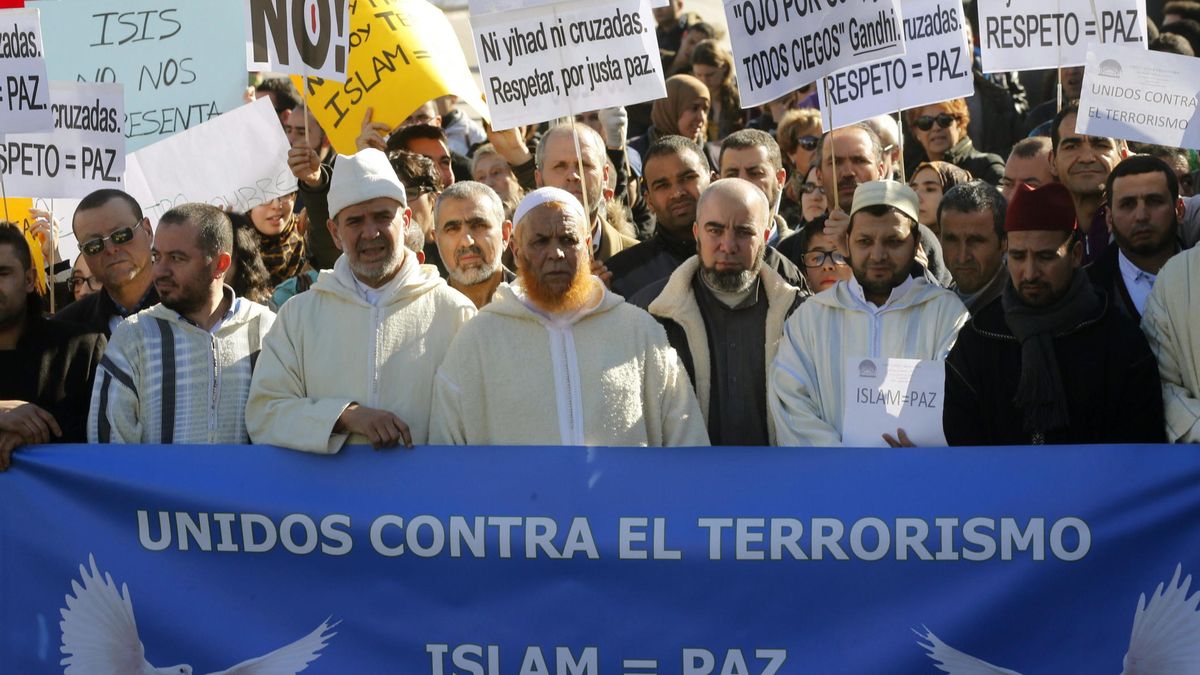 Cientos de personas se concentran en Madrid "unidos contra el terrorismo"