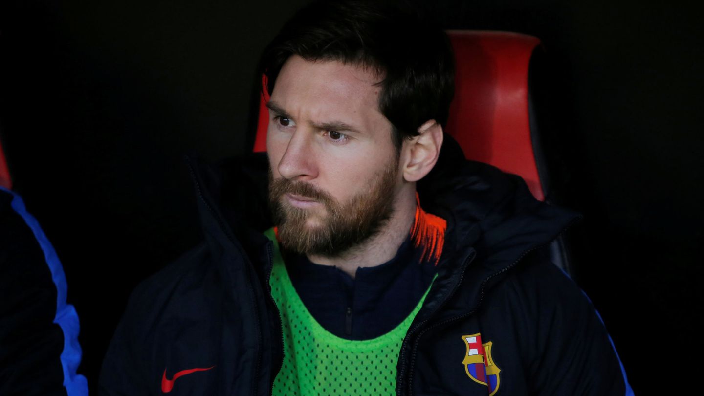 Leo Messi comenzó el partido desde el banquillo. (Reuters)