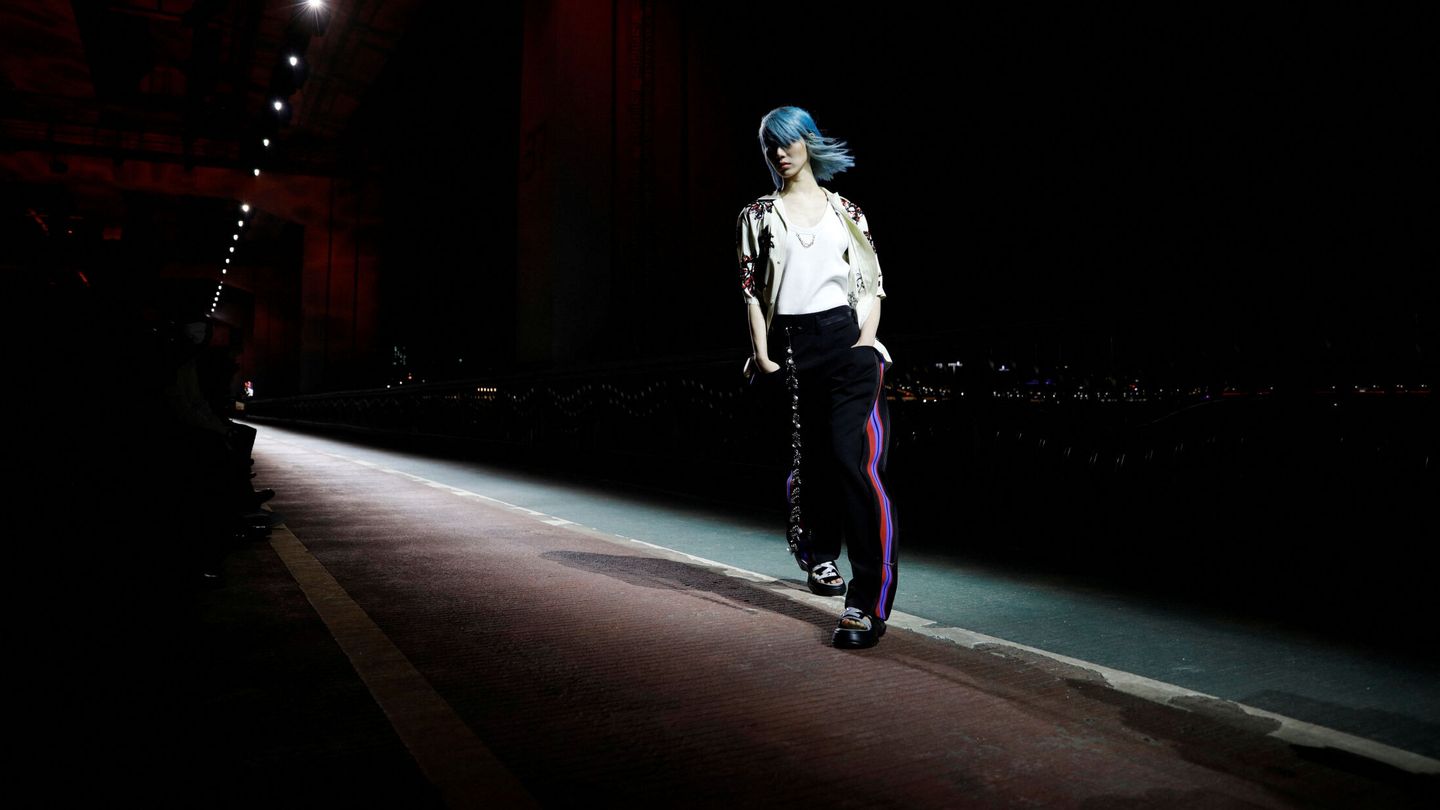 Desfile Pre-Fall 2023 de Louis Vuitton, en Seúl. (Reuters)