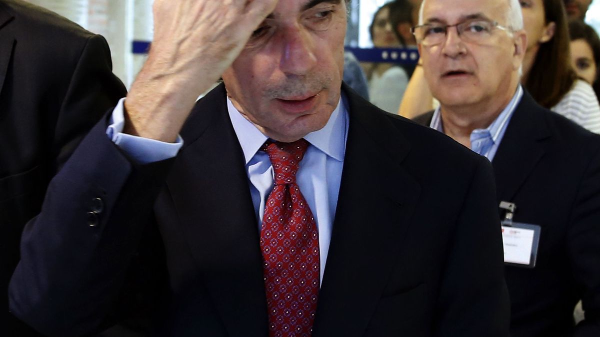 Aznar pide una defensa "sin fisuras" frente a los que "quieren destruir Europa"