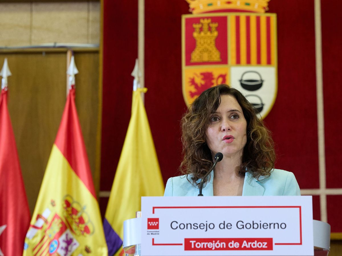 Foto: La presidenta de la Comunidad de Madrid, Isabel Díaz Ayuso, durante la rueda de prensa. (Europa Press/Jesús Hellín)