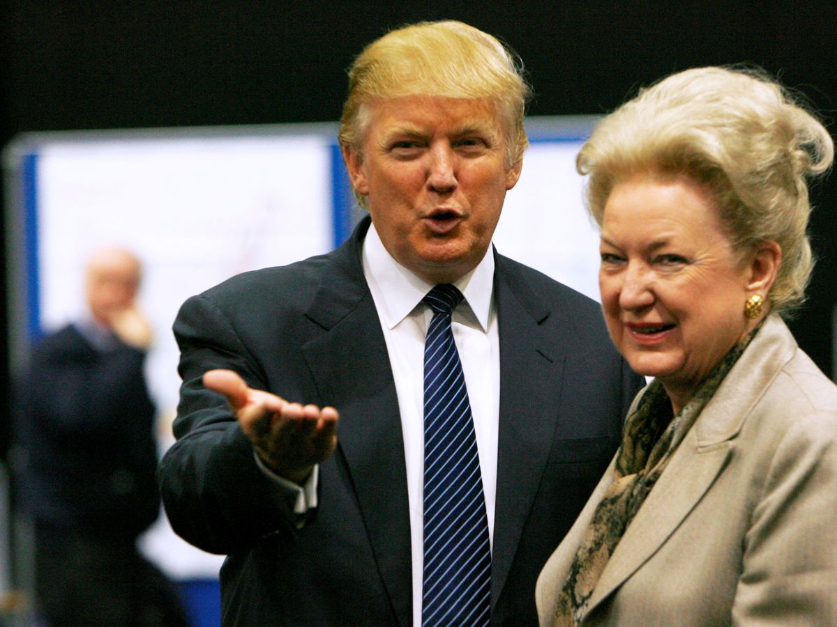 Foto: Donald Trump y su hermana Maryanne Trump Barry en una imagen de archivo. (Reuters/David Moir)