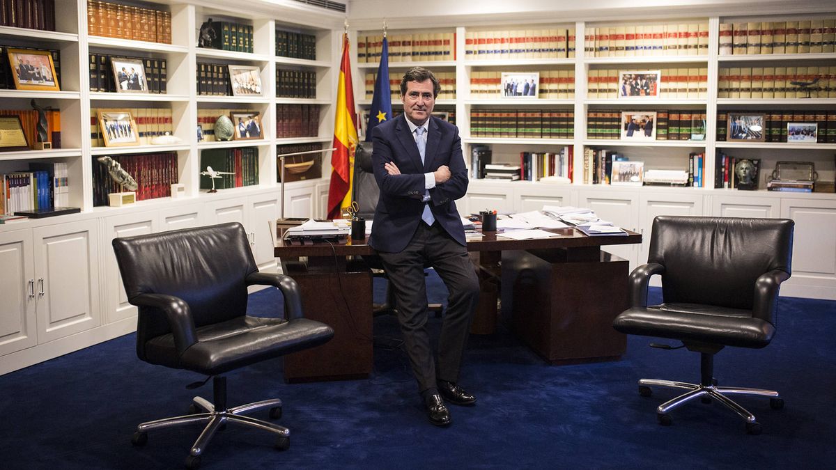 "Yo no hablo con una ministra comunista, hablo con una ministra del Gobierno de España"