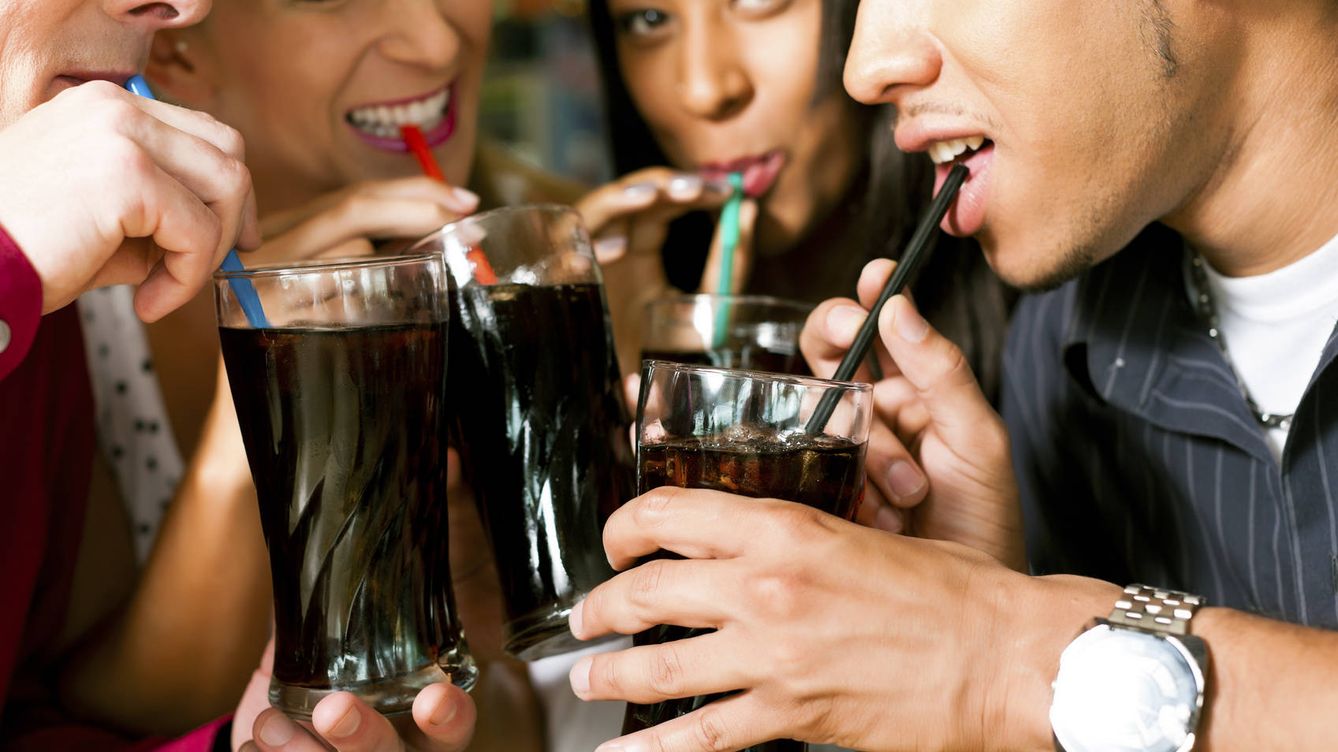 Las bebidas que pueden estar boicoteando tu plan para adelgazar sin darte cuenta