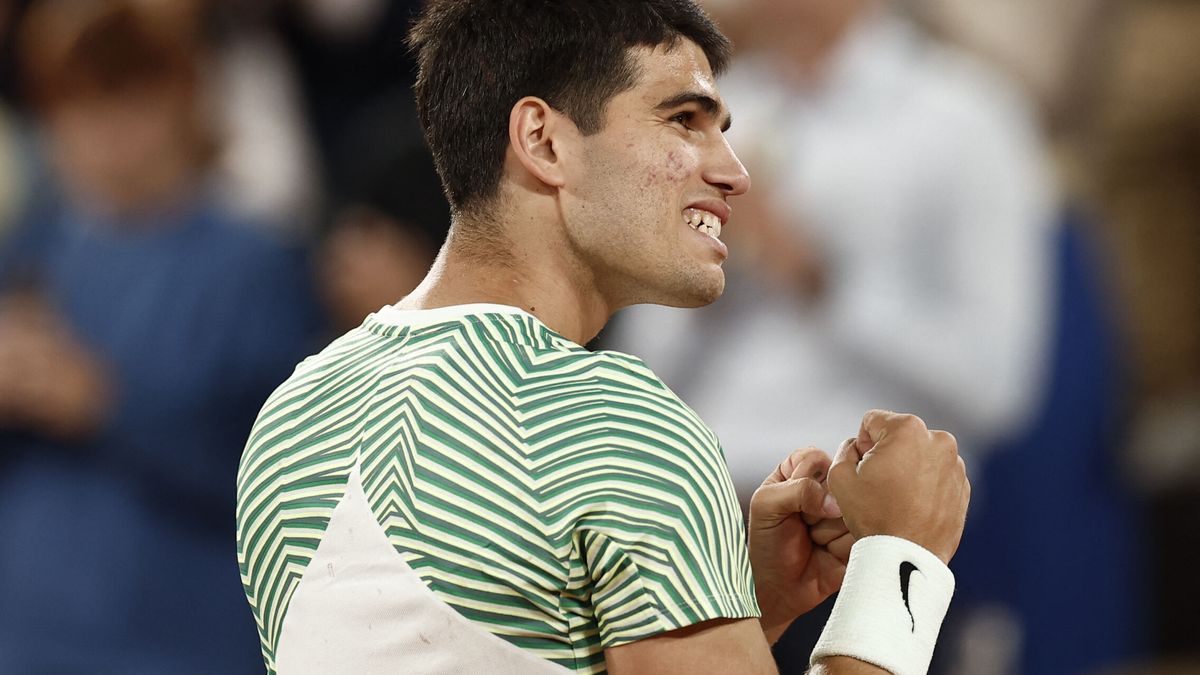 Por qué el susto final de Tsitsipas es la mejor lección para Alcaraz en este Roland Garros