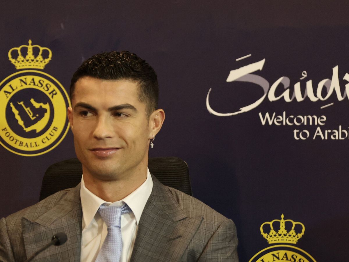 Foto: Cristiano Ronaldo, durante su presentación. (Reuters/Ahmed Yosri)