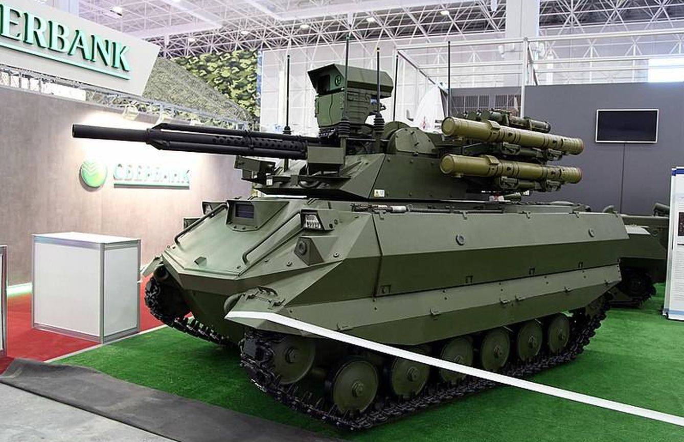 Uran-9, un tanque robótico ruso (Fuente: Wikimedia Commons)