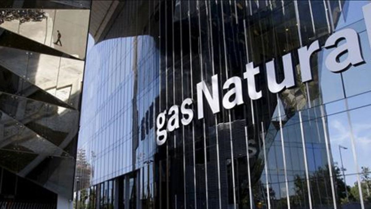 Gas Natural aclara que no ha tomado decisión alguna ni dispone de información precisa sobre activos de Repsol
