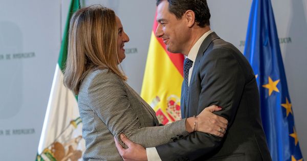 Foto: Marifrán Carazo, junto a Juanma Moreno. (EFE)