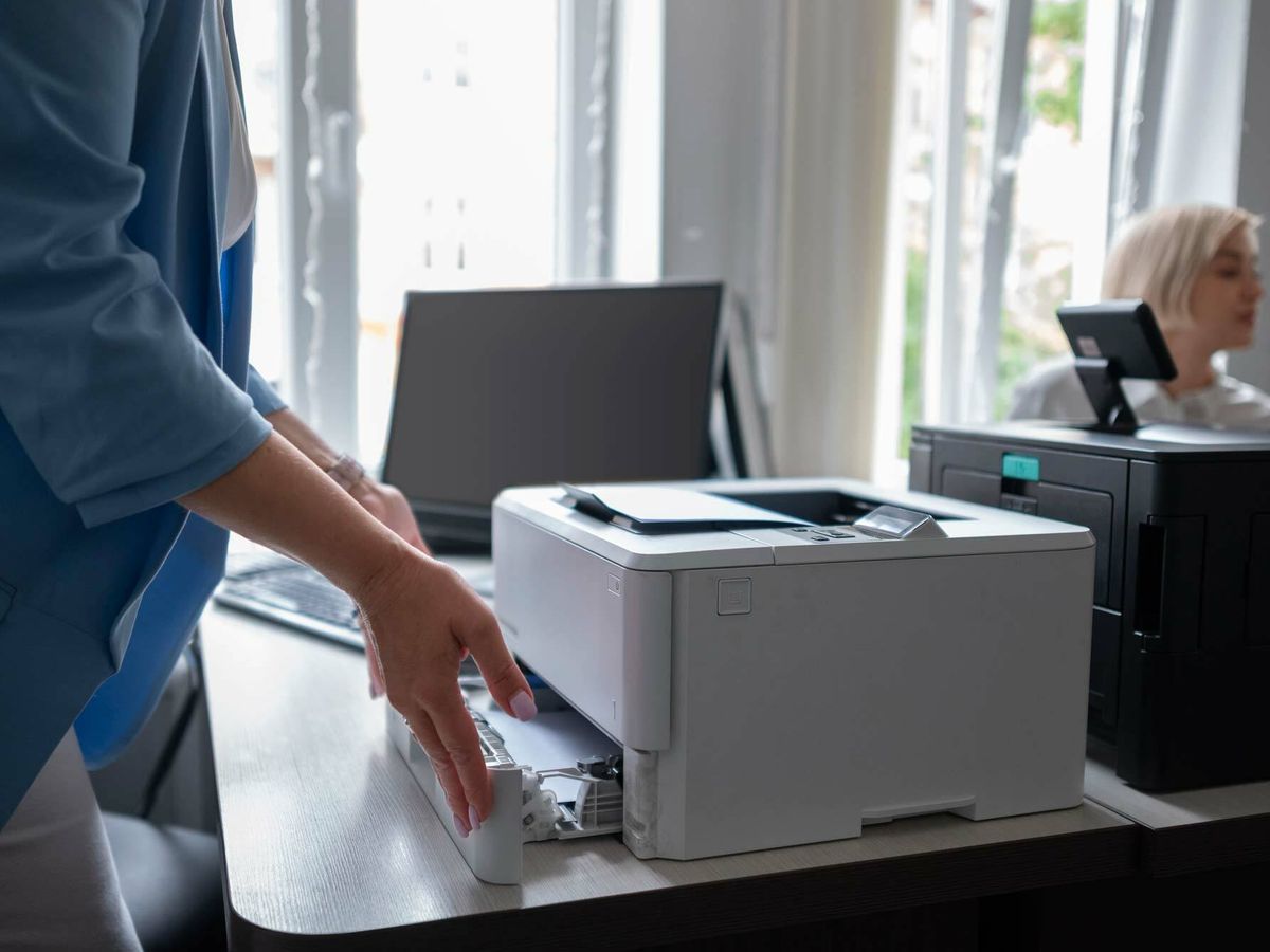 Foto: Las mejores impresoras láser para el hogar y la oficina (Freepik)