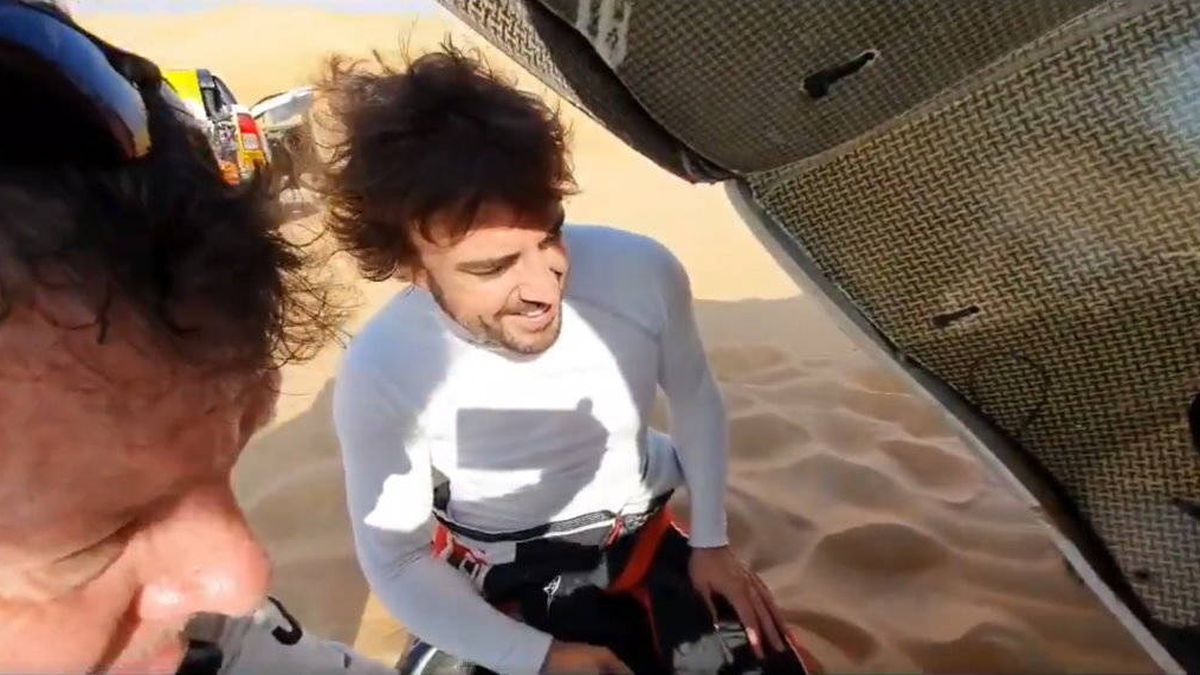 El vacile de Jesús Calleja a Fernando Alonso en el desierto: "No sabía que eras mecánico"