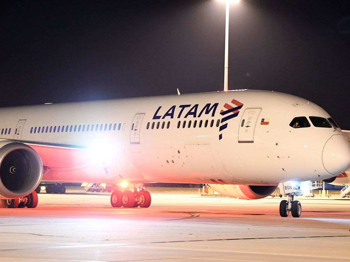 Foto: Un avión de Latam, en Australia. (EFE)