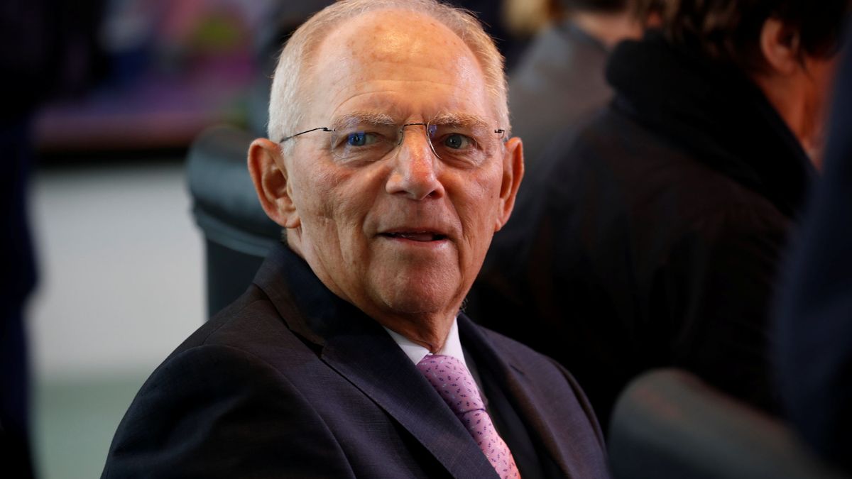 La última misión de Schäuble: de señor de la austeridad a rompeolas de la ultraderecha