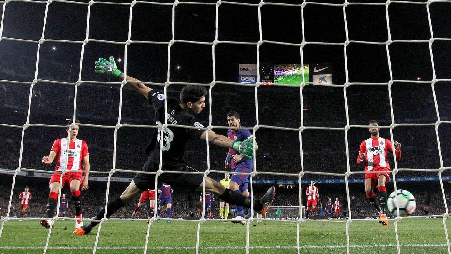 Con los tres que marcó este sábado contra el Girona, Luis Suárez ya lleva 20 goles en Liga. (EFE)