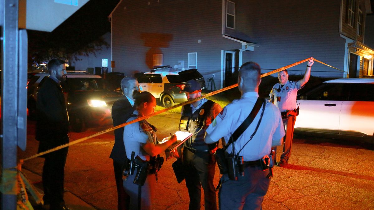 Cinco muertos, entre ellos un policía, en un tiroteo en Carolina del Norte (EEUU)
