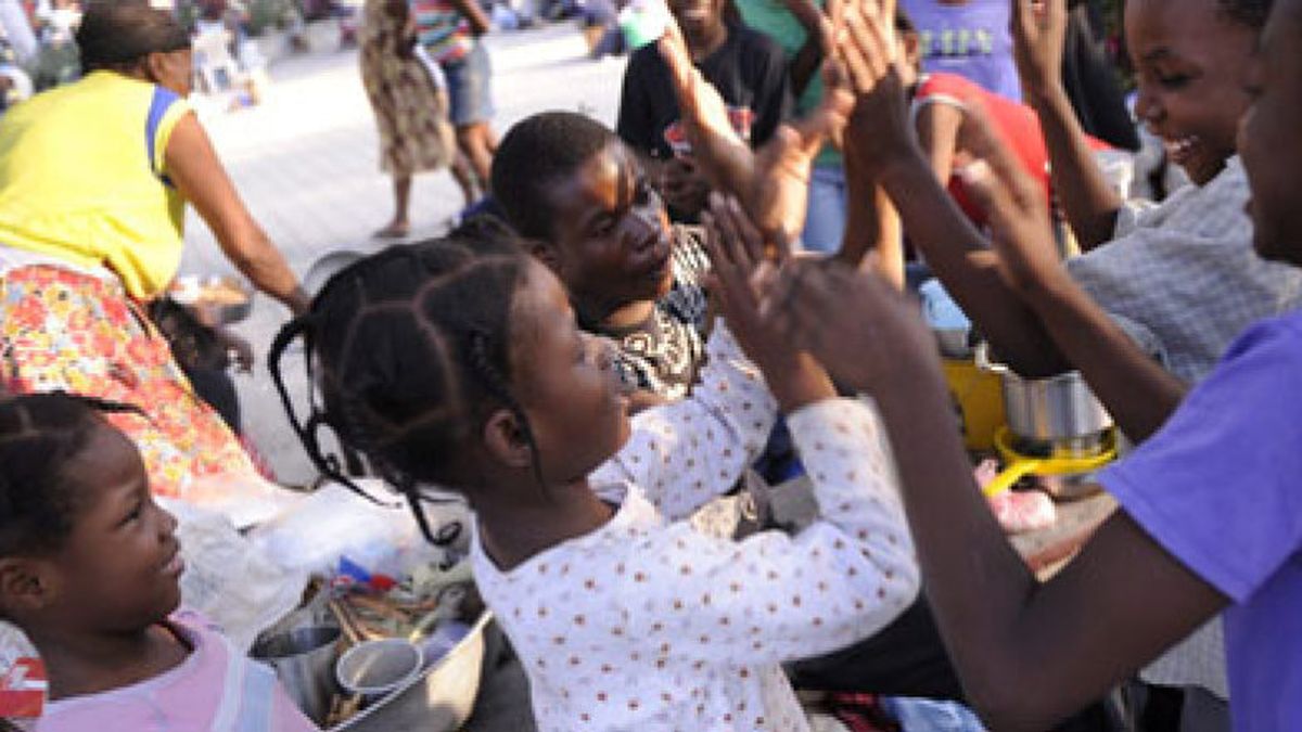 Haití despierta lentamente de las tinieblas