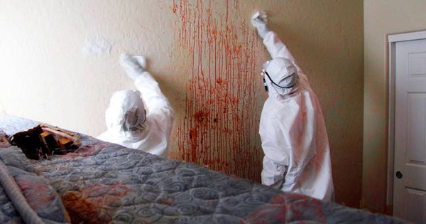 Foto: Escena de un crimen en tareas de limpieza.