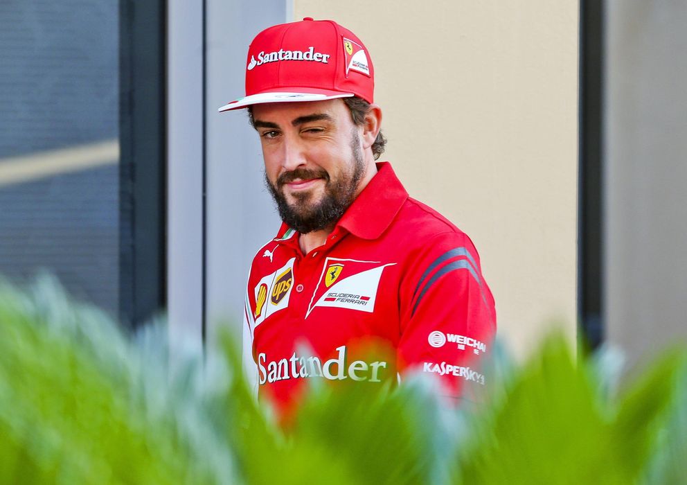 Foto: Alonso, seguro de sus pasos, guiña a la cámara.
