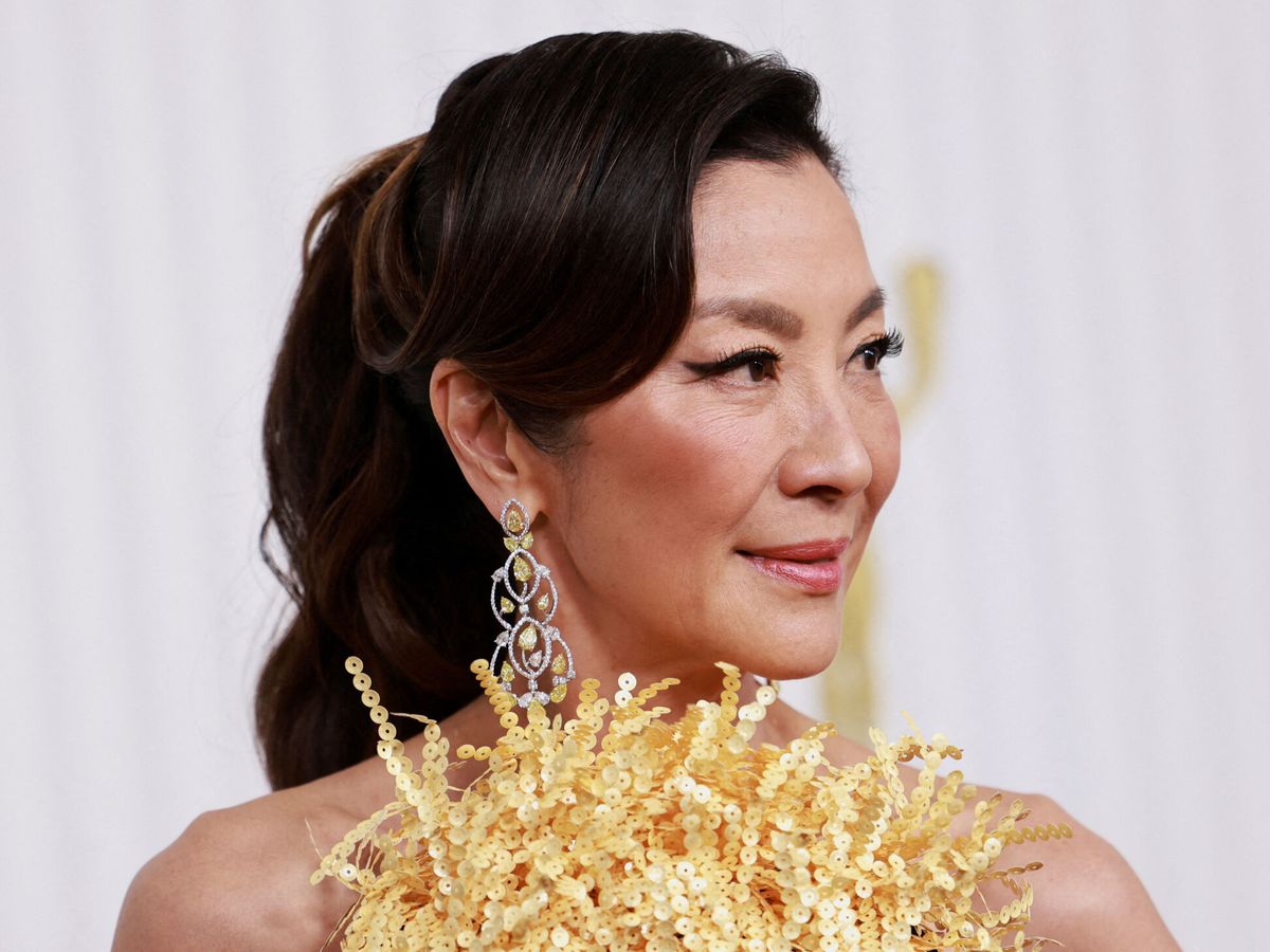 Foto: ¿Quién es Michelle Yeoh? De trabajar con Jackie Chan a ganar un Oscar a mejor actriz (REUTERS Aude Guerrucci)