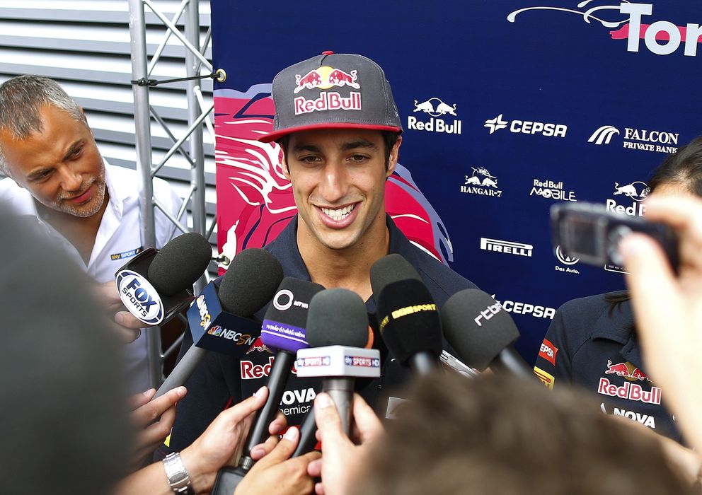 Foto: Daniel Ricciardo comparece ante los medios a su llegada al circuito de Spa-Francorchamps. (EFE)