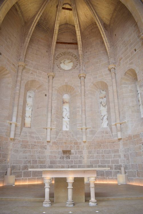 Espacio restaurado de la Iglesia del Monasterio de Piedra.