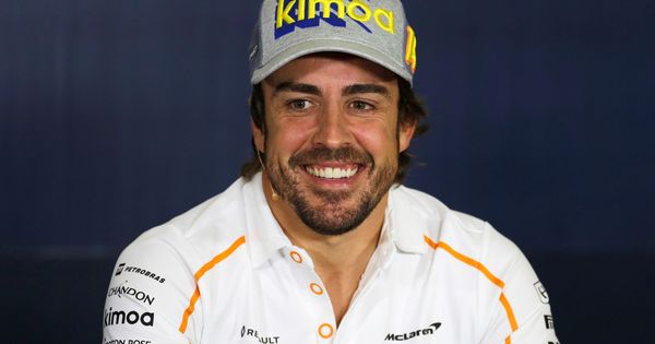 Foto: Fernando Alonso durante la rueda de prensa del GP de España. (EFE)