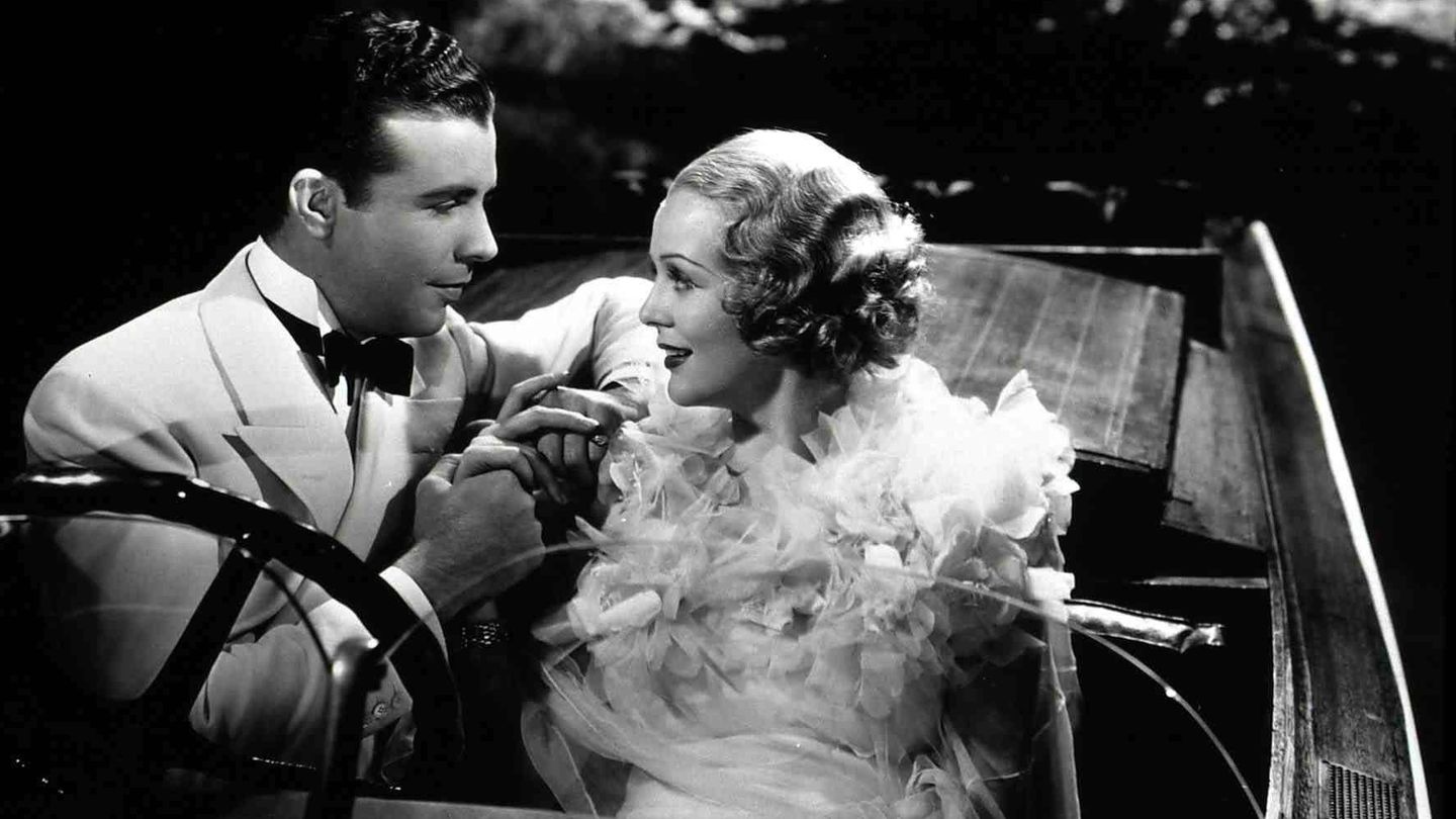 Gloria Stuart, con Dick Powell en una película de 1935. (Cordon Press)