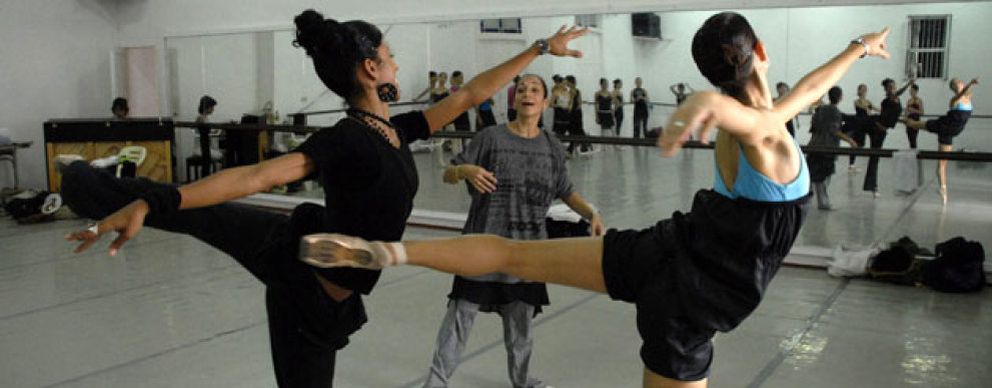 Foto: Alicia Alonso ve el Ballet de Cuba "como un tren" al llegar a los 60 años