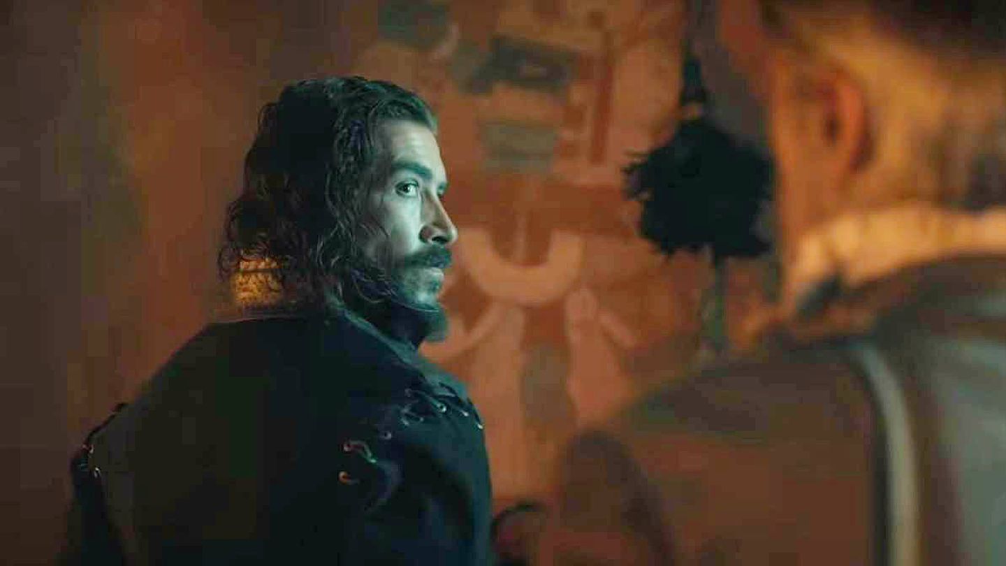 Óscar Jaenada es Hernán Cortes en la serie 'Hernán'. (Amazon Prime Video)