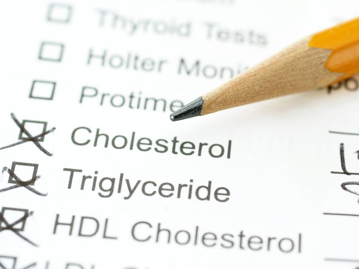 Foto: Los triglicéridos y el colesterol son grasas, pero tienen funciones distintas. (iStock)