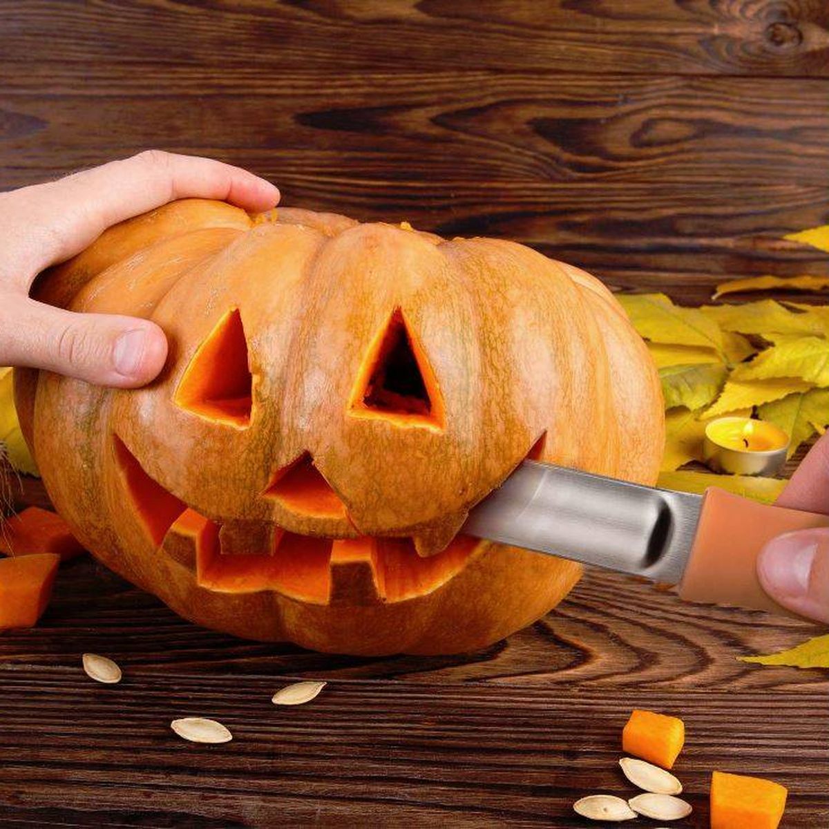 Cómo vaciar paso a paso una calabaza para Halloween y evitar que se eche a  perder