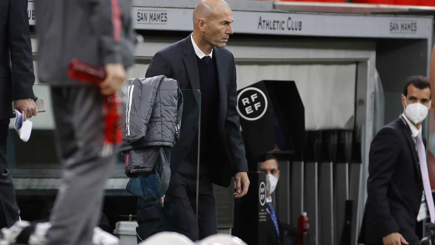 Zidane en el partido contra el Athletic en San Mamés. (EFE)