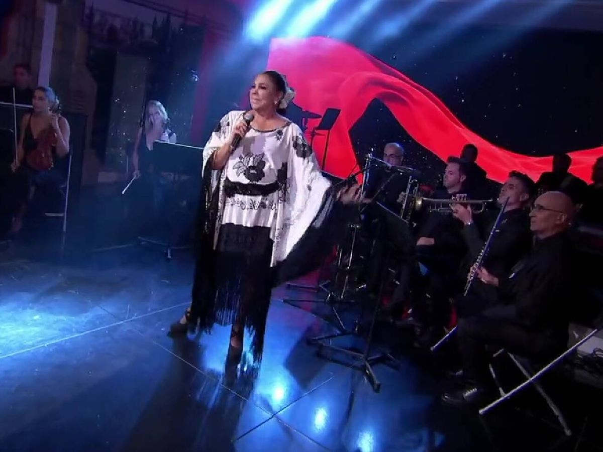 Foto: Las redes se ceban con Isabel Pantoja tras su actuación de anoche en 'El Hormiguero'.(Antena 3)